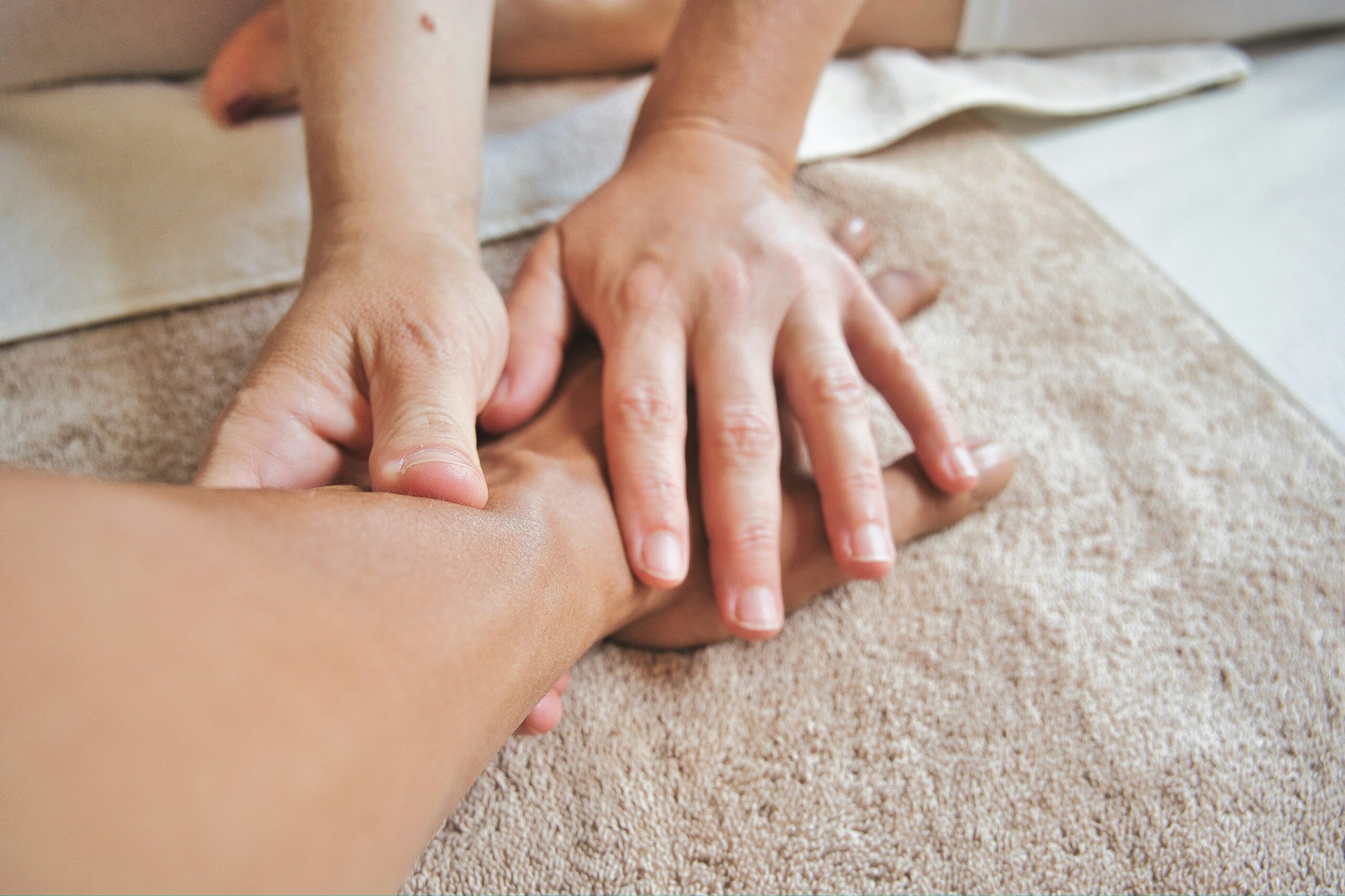 Massage de réflexologie plantaire